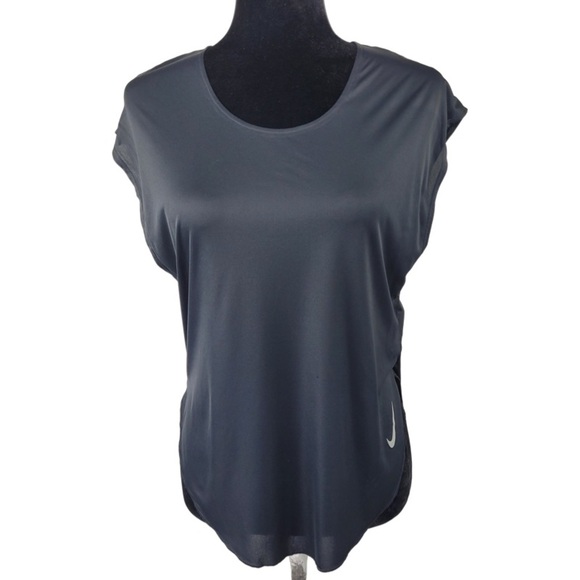 Nike Dri fit woman’s black lightweight active y-shirt size S - Picture 1 of 12